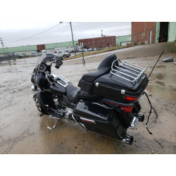 2017 HARLEY-DAVIDSON FL