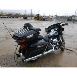2017 HARLEY-DAVIDSON FL