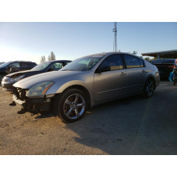 2005 NISSAN MAXIMA