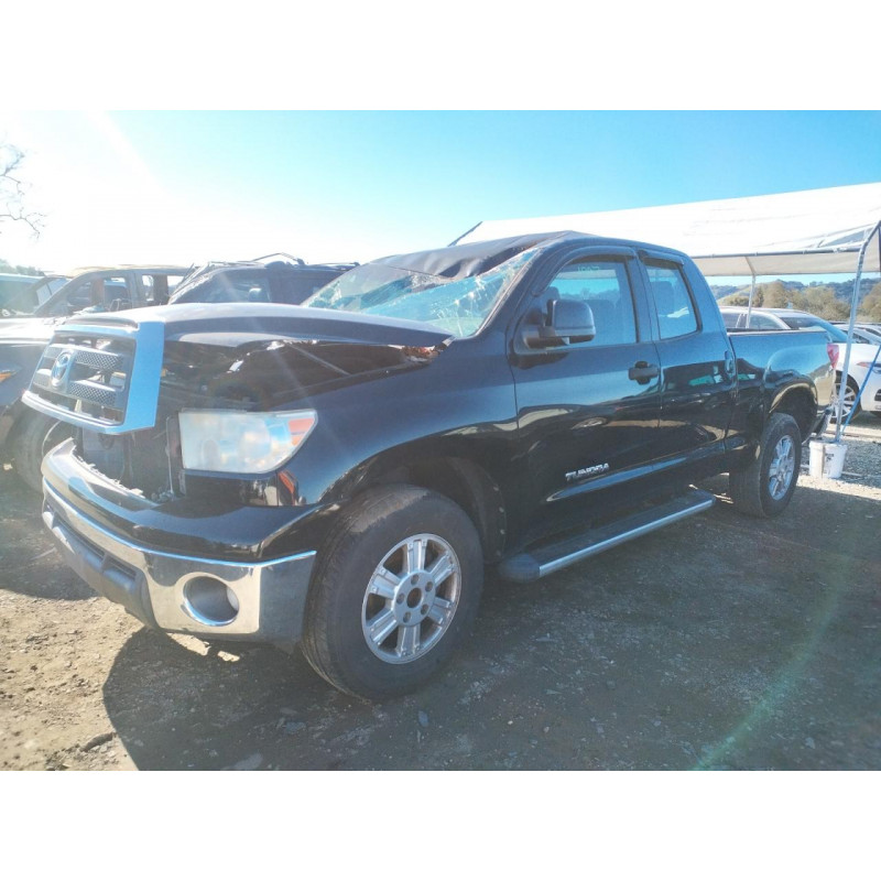 2011 TOYOTA TUNDRA