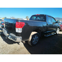 2011 TOYOTA TUNDRA