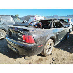 2001 FORD MUSTANG
