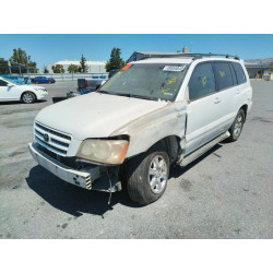 2002 TOYOTA HIGHLANDER