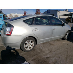 2005 TOYOTA PRIUS