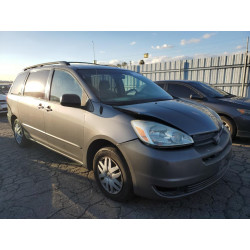 2005 TOYOTA SIENNA
