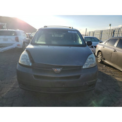 2005 TOYOTA SIENNA