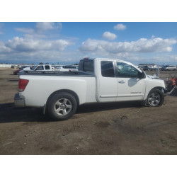 2005 NISSAN TITAN