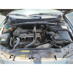 2004 VOLVO XC70