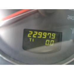 2004 VOLVO XC70