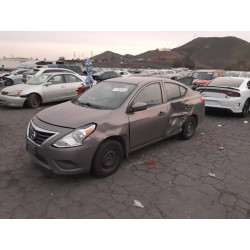 2017 NISSAN VERSA