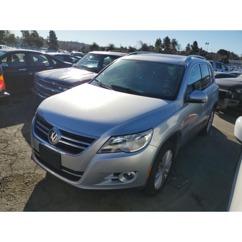 2011 VOLKSWAGEN TIGUAN