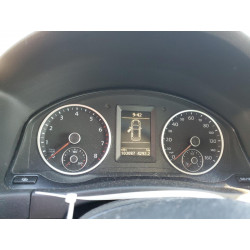 2011 VOLKSWAGEN TIGUAN
