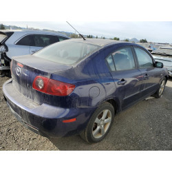2005 MAZDA 3