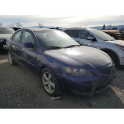 2005 MAZDA 3