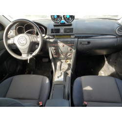 2005 MAZDA 3