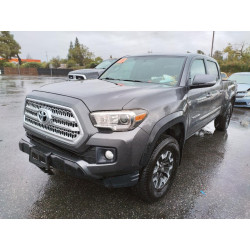 2017 TOYOTA TACOMA