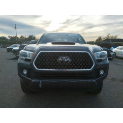 2018 TOYOTA TACOMA