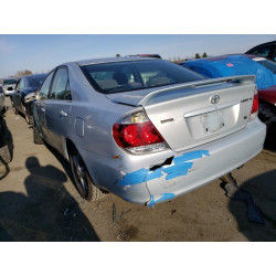 2005 TOYOTA CAMRY