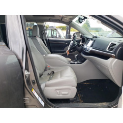 2014 TOYOTA HIGHLANDER