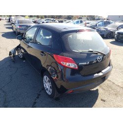 2013 MAZDA 2