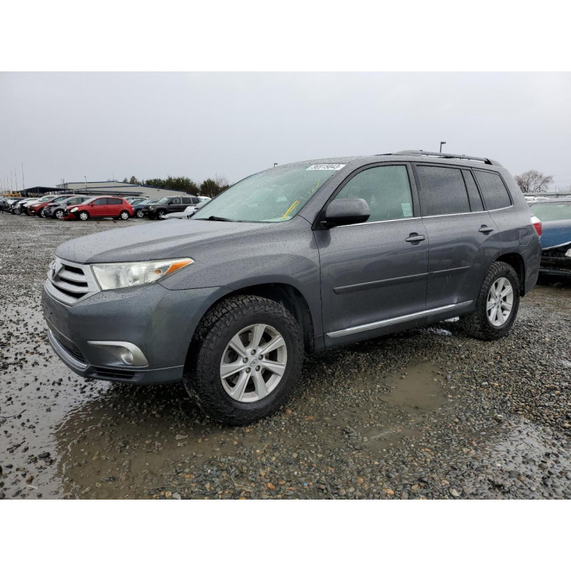 2013 TOYOTA HIGHLANDER