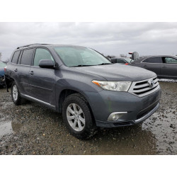2013 TOYOTA HIGHLANDER