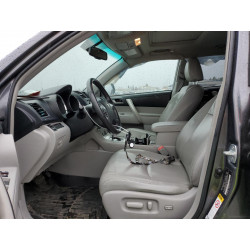 2013 TOYOTA HIGHLANDER