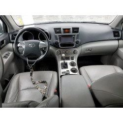 2013 TOYOTA HIGHLANDER
