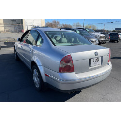 2002 VOLKSWAGEN PASSAT