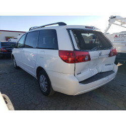 2006 TOYOTA SIENNA