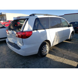 2006 TOYOTA SIENNA