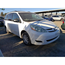 2006 TOYOTA SIENNA