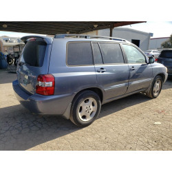 2005 TOYOTA HIGHLANDER