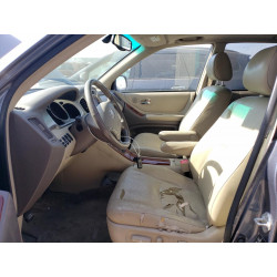 2005 TOYOTA HIGHLANDER
