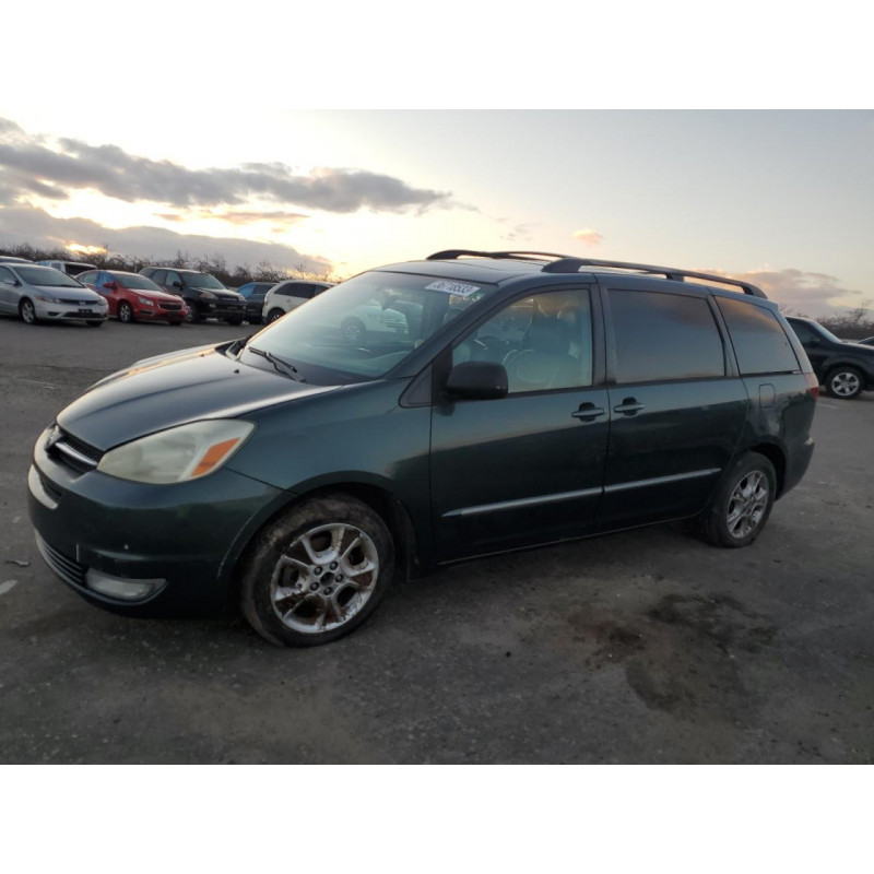 2005 TOYOTA SIENNA