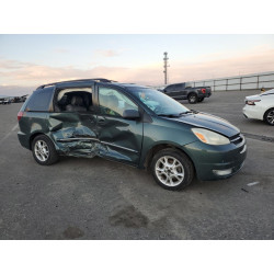 2005 TOYOTA SIENNA