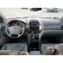 2005 TOYOTA SIENNA