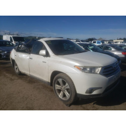 2013 TOYOTA HIGHLANDER