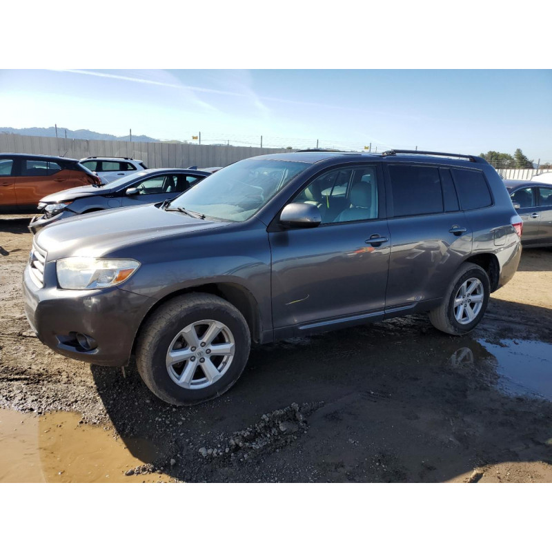 2010 TOYOTA HIGHLANDER