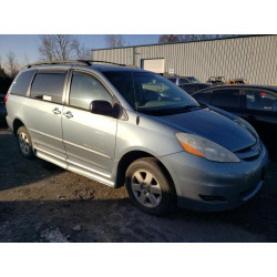 2006 TOYOTA SIENNA