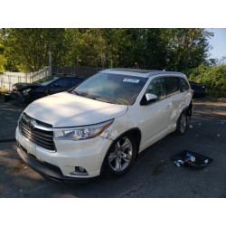 2015 TOYOTA HIGHLANDER