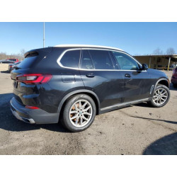 2021 BMW X5 5UXCR6C02M9E85696 52270365