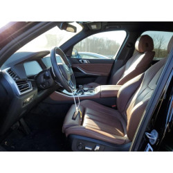 2021 BMW X5 5UXCR6C02M9E85696 52270365