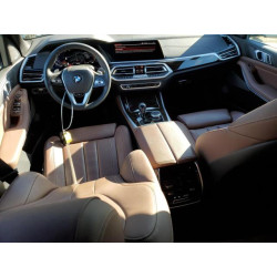 2021 BMW X5 5UXCR6C02M9E85696 52270365