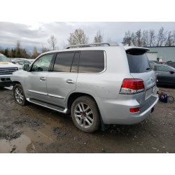 2013 LEXUS LX570