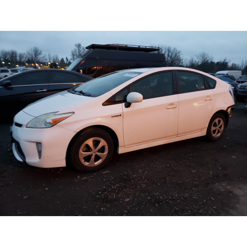 2013 TOYOTA PRIUS