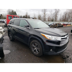 2016 TOYOTA HIGHLANDER