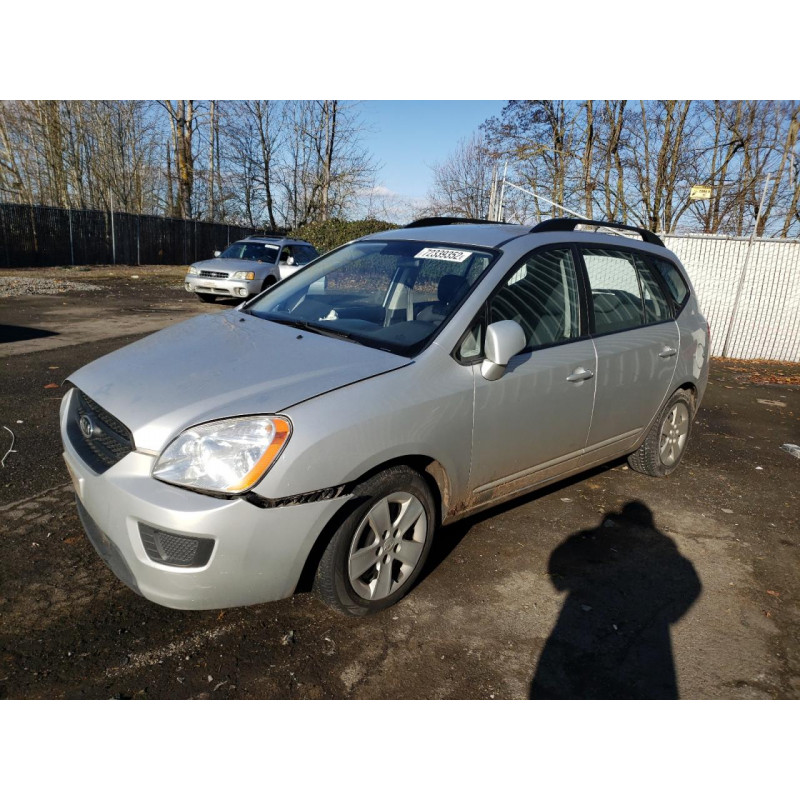 2009 KIA RONDO