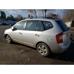 2009 KIA RONDO
