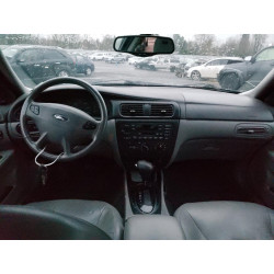 2002 FORD TAURUS